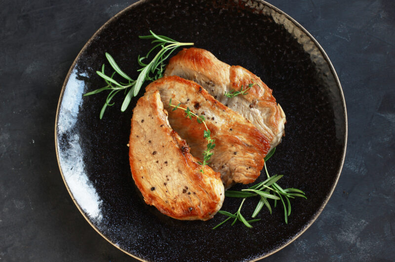 Pork Chops with Organic Broccoli & Potatoes
