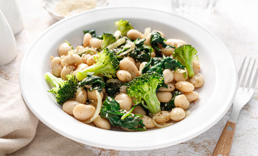 Broccoli and White Bean Salad (V)